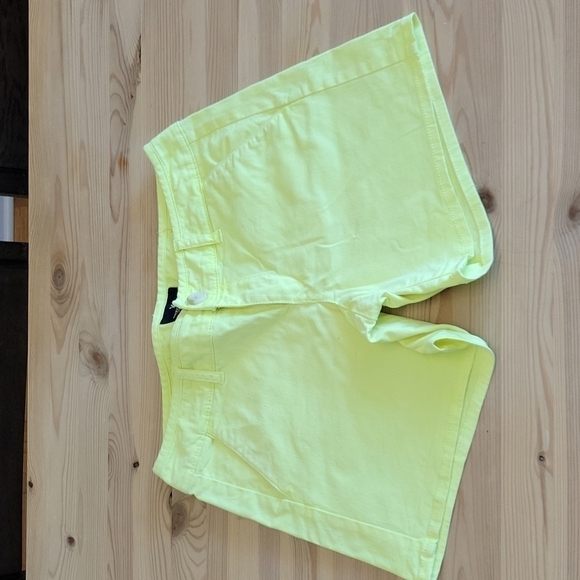 American Eagle Outfitters yellow shorts - Picture 1 of 6